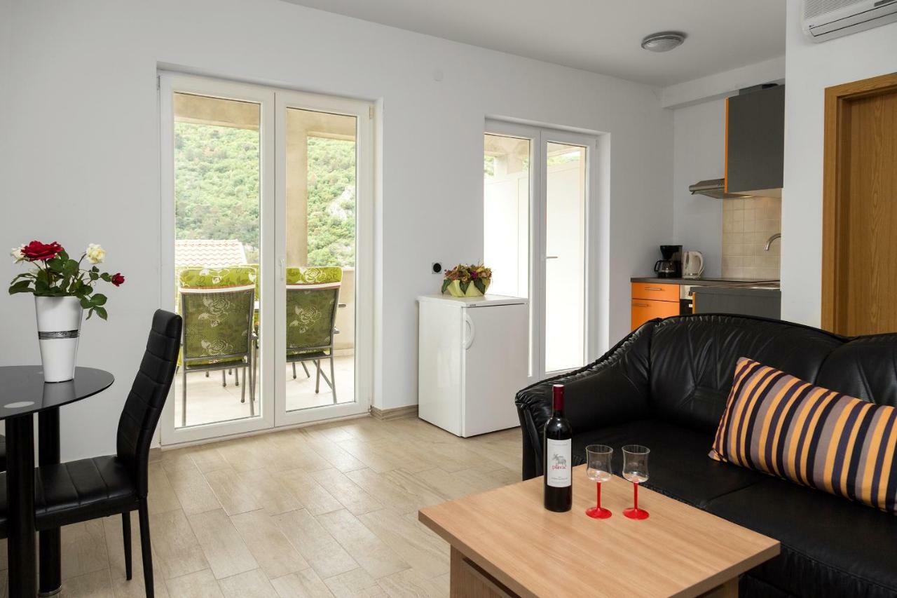 Dubravka Apartmani โมโกชิซา ภายนอก รูปภาพ